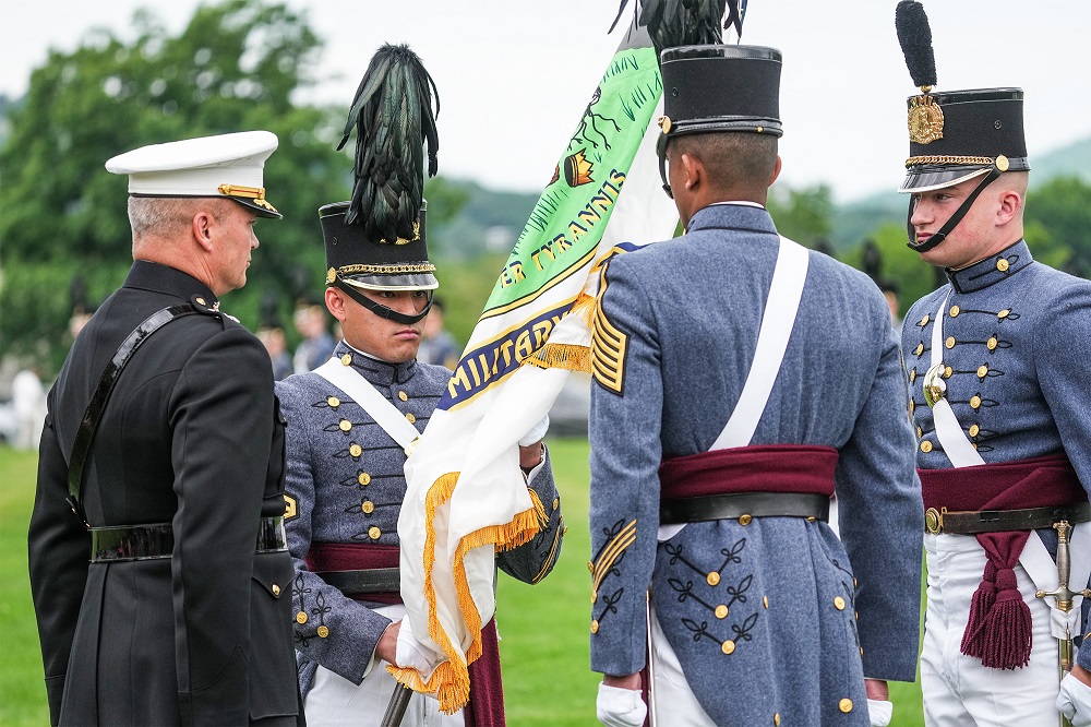Lt. Gen. Furness oversees the change of command for the new RCO.